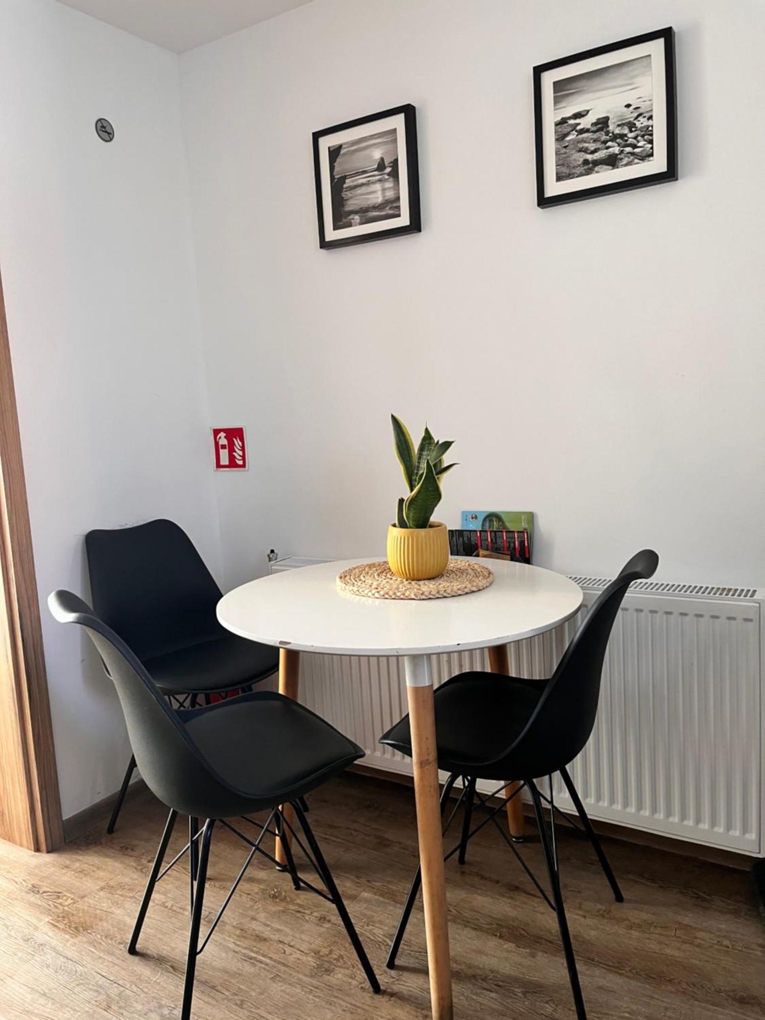 Apartament Numer 1, Dwie Sypialnie Dwa Lozka Orzysz Luaran gambar